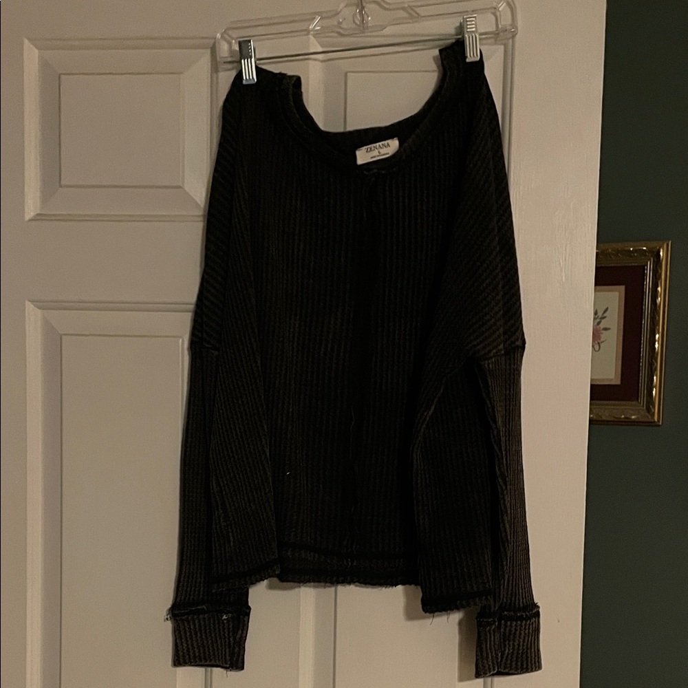 Women's Black Long Sleeve Top